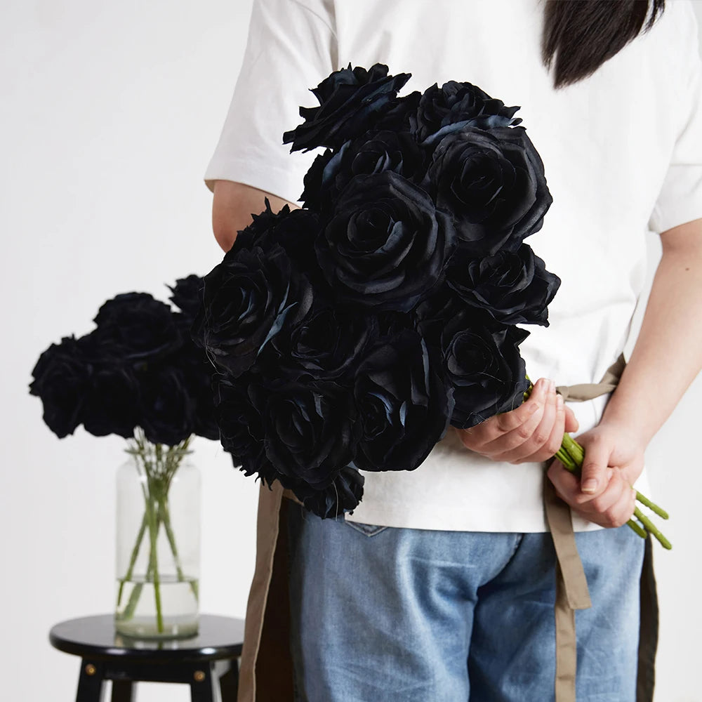 Black Silk Rose Gothic Artificial Flowers Bride Wedding Hand Holding Bouquet for Party Wedding Home Garden DIY Halloween Decor