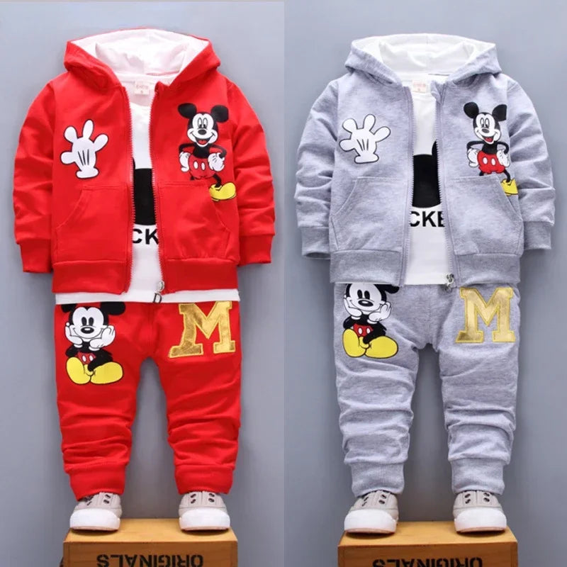 İlkbahar ve Sonbahar Yeni Ürünler Erkek Çocuk Giyim Seti Sevimli Mickey Pamuklu Kapşonlu Mont + Tişört + Pantolon 3 Parça Set Rahat Çocuk Spor Giyim